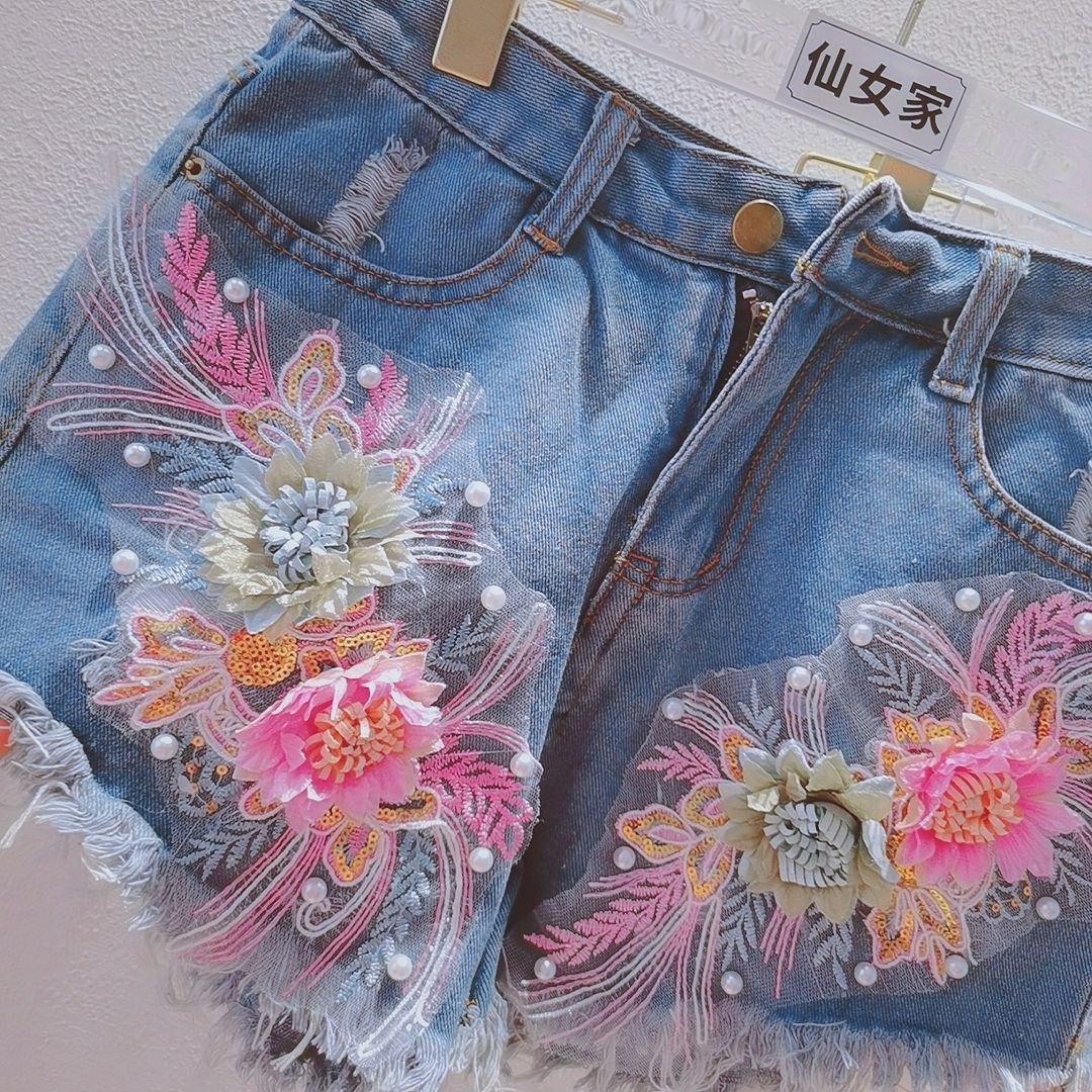 Celana Pendek Denim Musim Pana - Embroidery Jeans Sakura ulasan dan harga